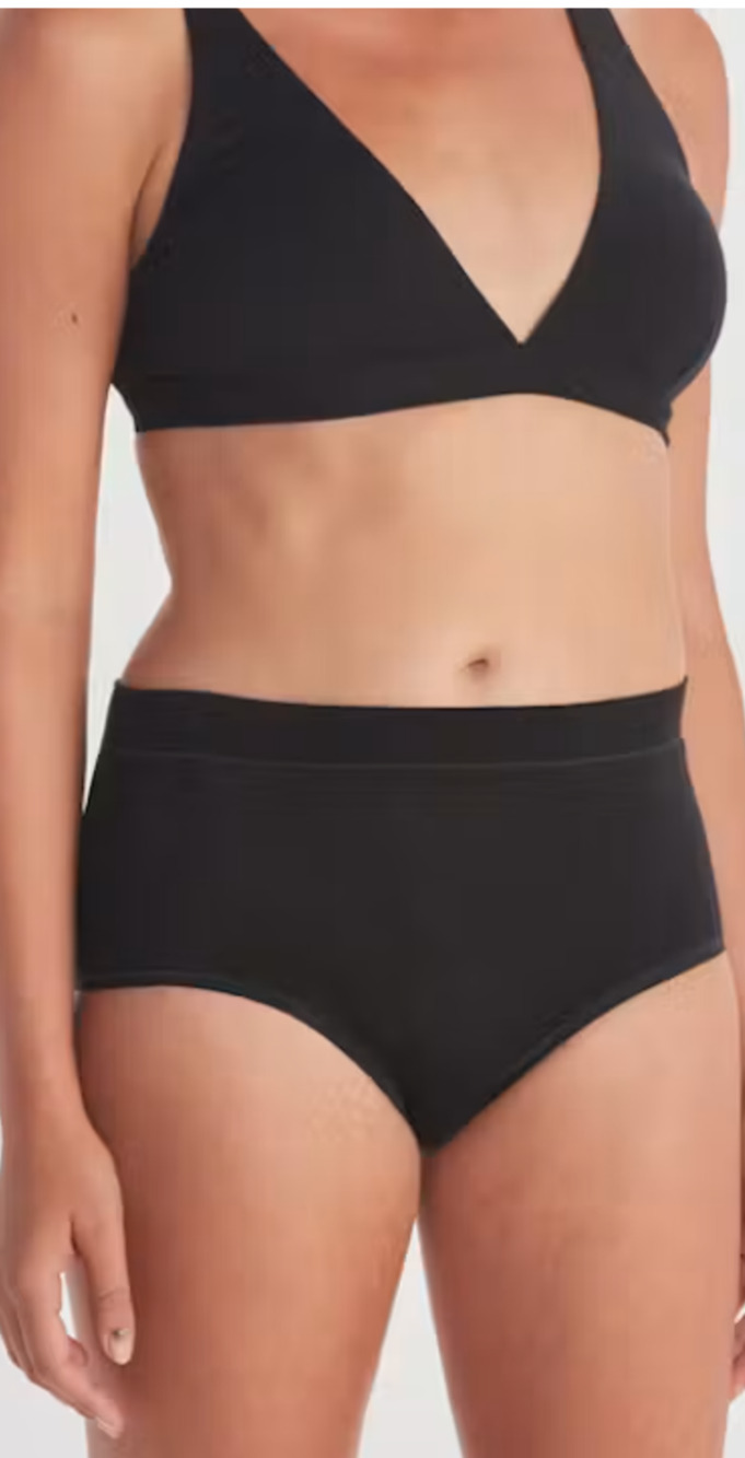 Nyssa Fourthwear Postpartum Recovery Underwear and Bralette Set Jet Black XS/S